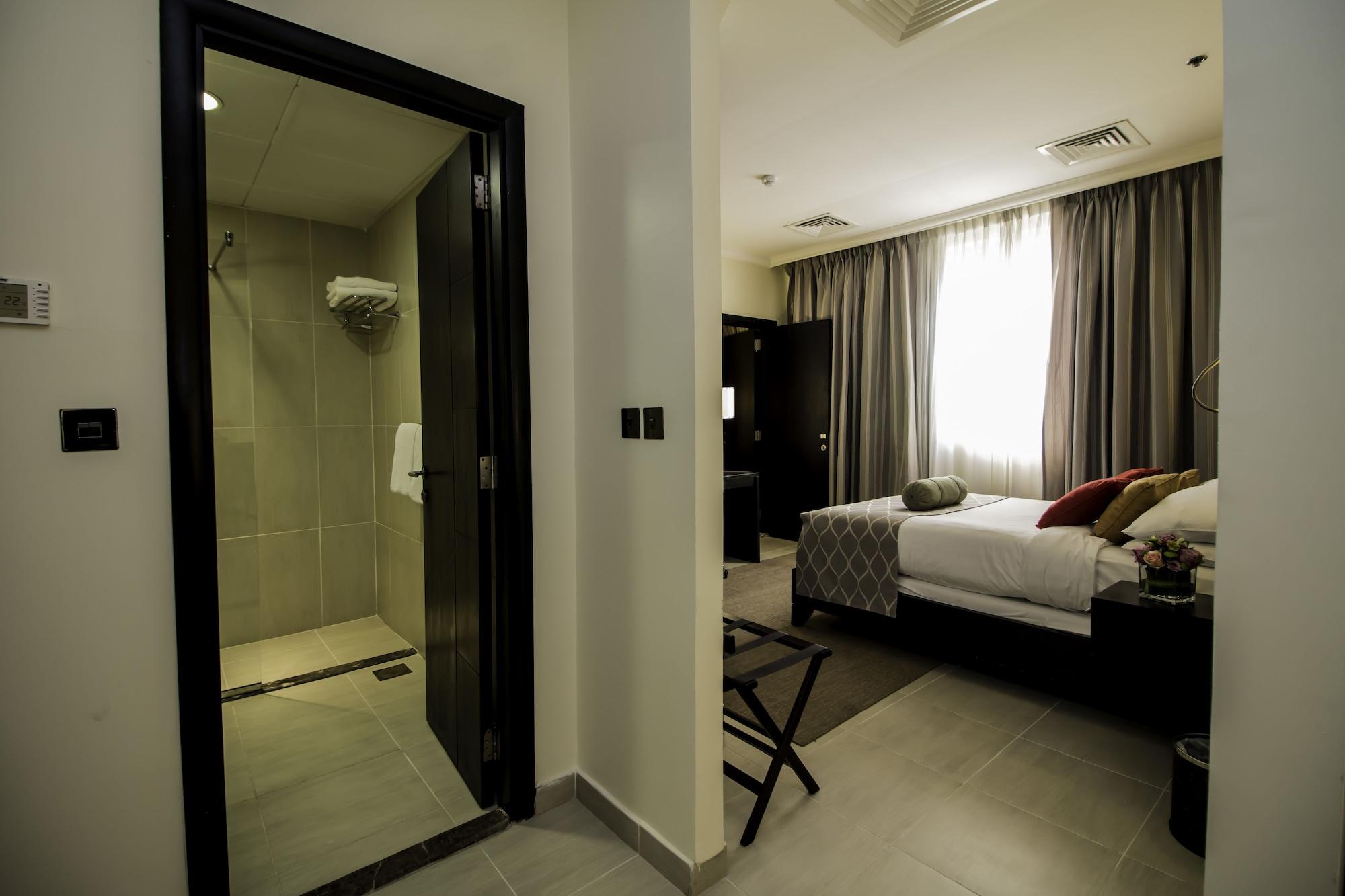The Royal Riviera Hotel Doha Exterior foto