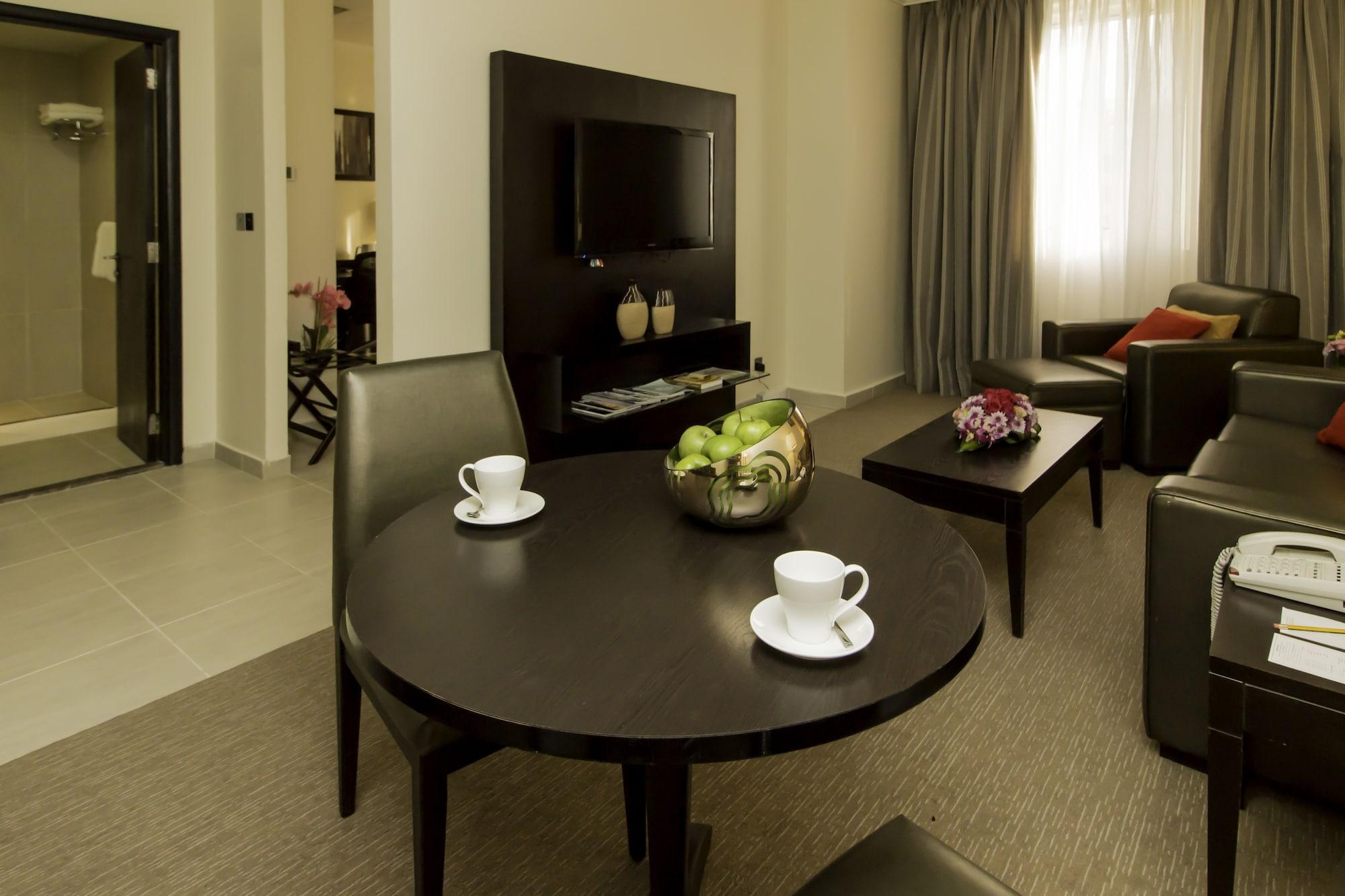 The Royal Riviera Hotel Doha Exterior foto