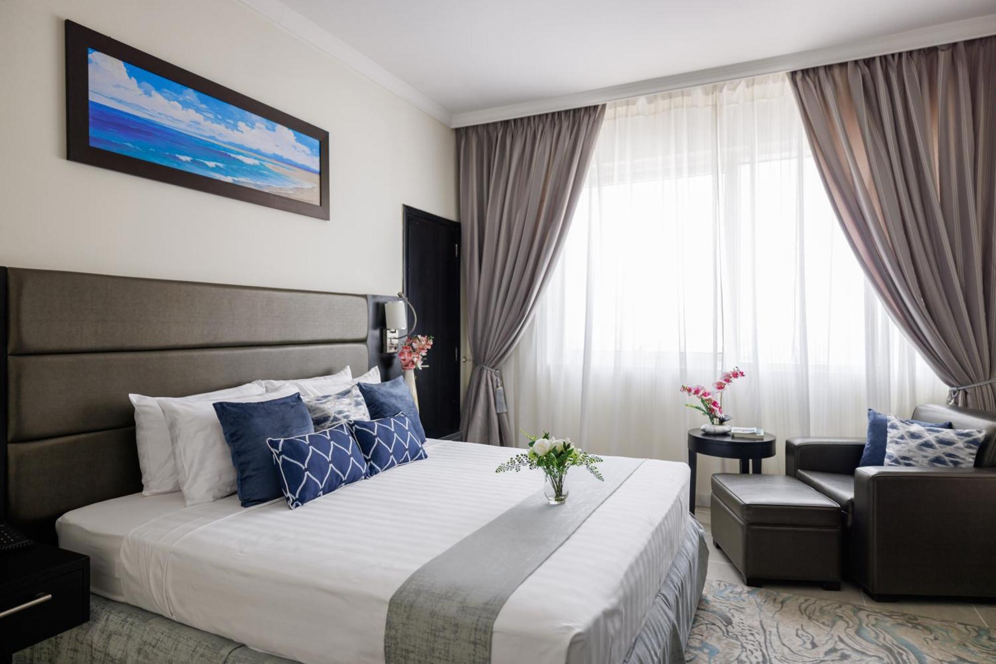 The Royal Riviera Hotel Doha Exterior foto