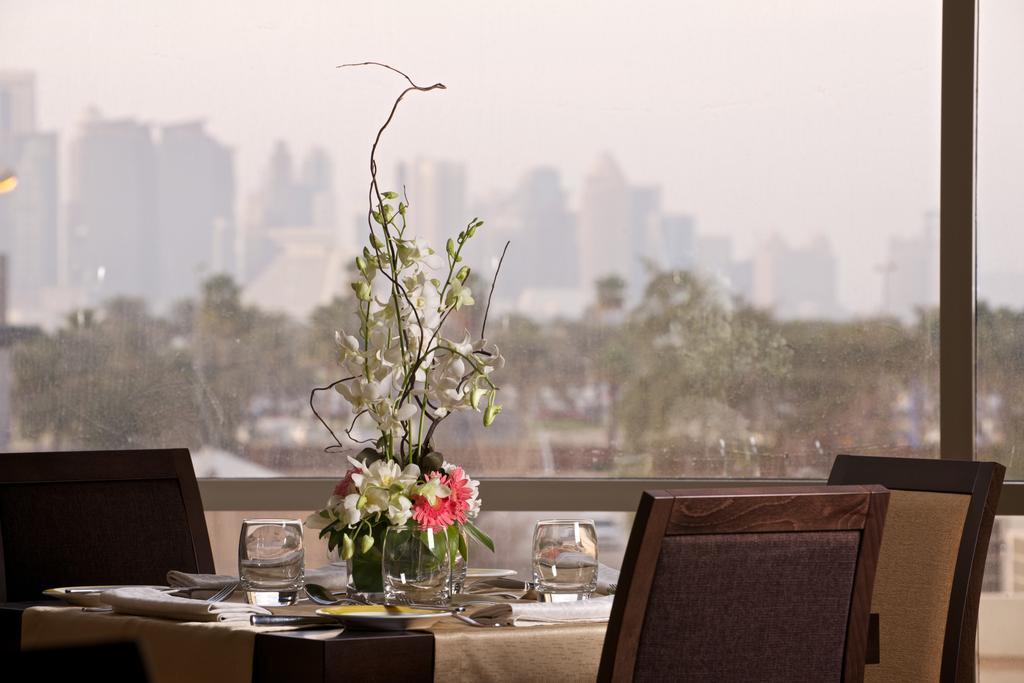 The Royal Riviera Hotel Doha Exterior foto